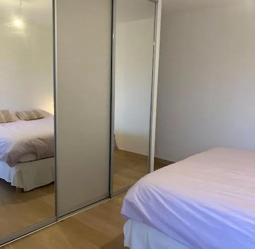 Appart Porte De Paris Av Garage